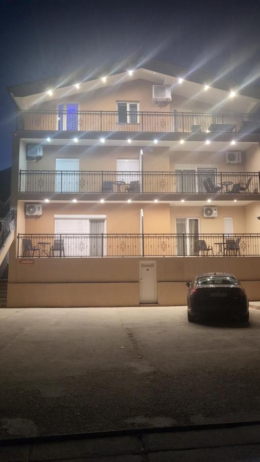 Mango Apartments Trebinje Exteriör bild