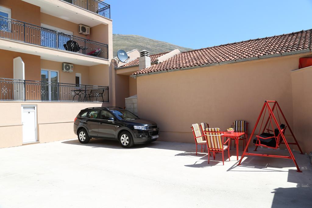 Mango Apartments Trebinje Exteriör bild